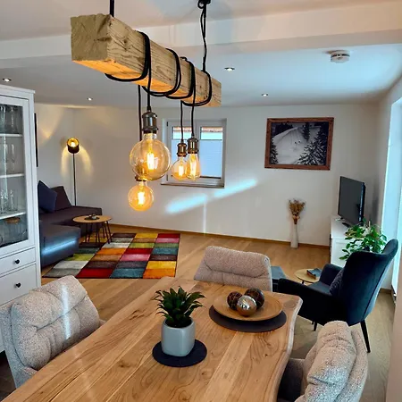 Ferienwohnung Dahoam² inkl. Chiemgaukarte Apartman